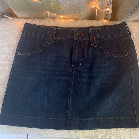 Denim skirt. Womens 8. NWOT. Approximately 15’ in length. - Picture 2 of 3
